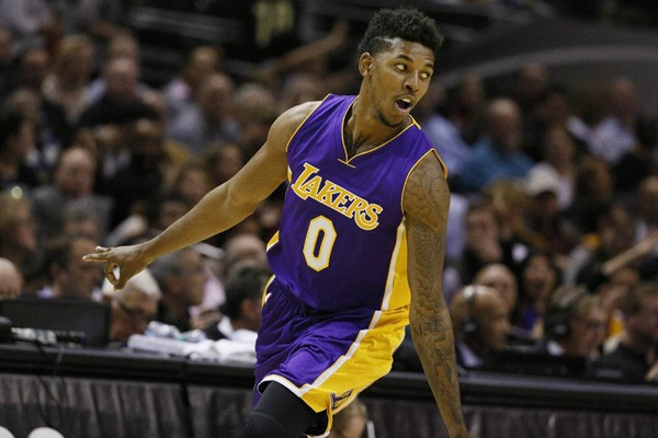 与里夫斯 与里夫斯